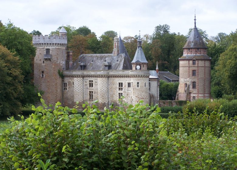 Le tour de Condé